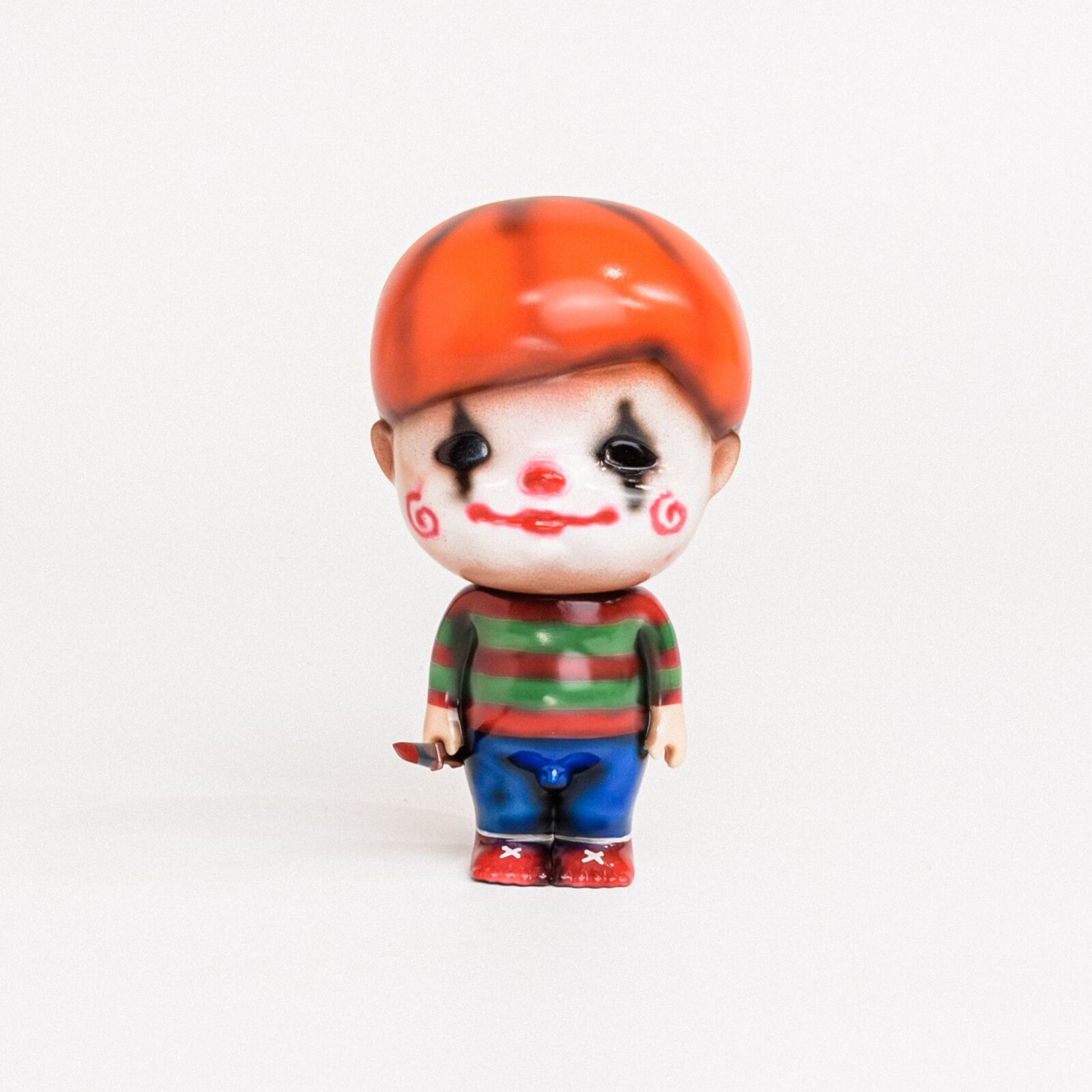 SOFVIは世界を救う⁉︎ 世界のソフビアーティストが集う「HELLO IN THE